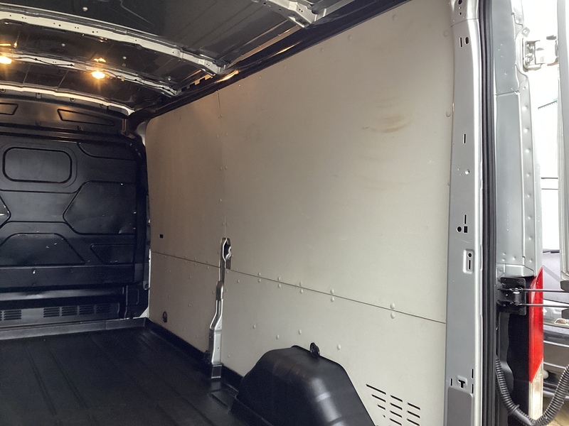 Ford 350 EcoBlue Leader LWB H/R Euro 6