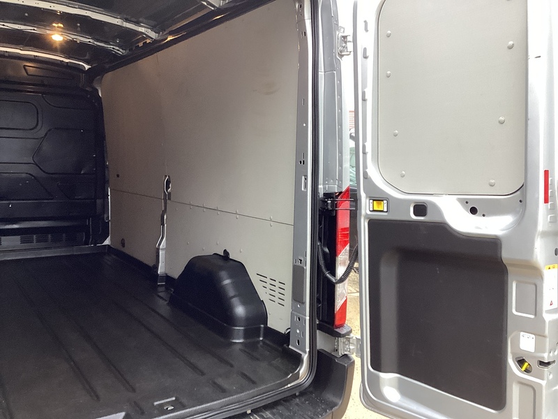 Ford 350 EcoBlue Leader LWB H/R Euro 6