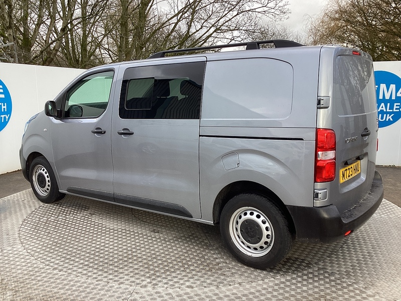 Peugeot BlueHDi 1000 Professional MWB Prem+ EU6  AC *NO VAT* ROCK N ROLL BED