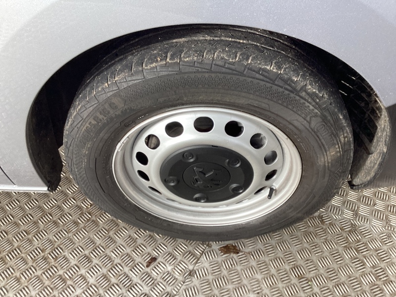 Peugeot BlueHDi 1000 Professional MWB Prem+ EU6  AC *NO VAT* ROCK N ROLL BED