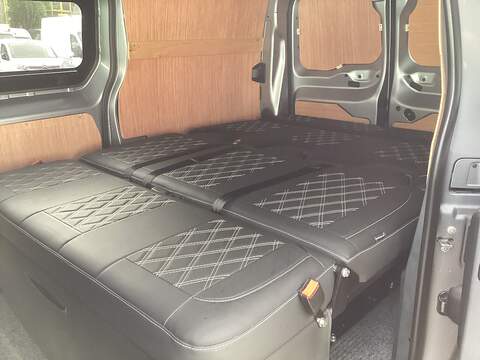 Peugeot Expert, BlueHDi 1000 Professional MWB Prem+ EU6  AC *NO VAT* ROCK N ROLL BED