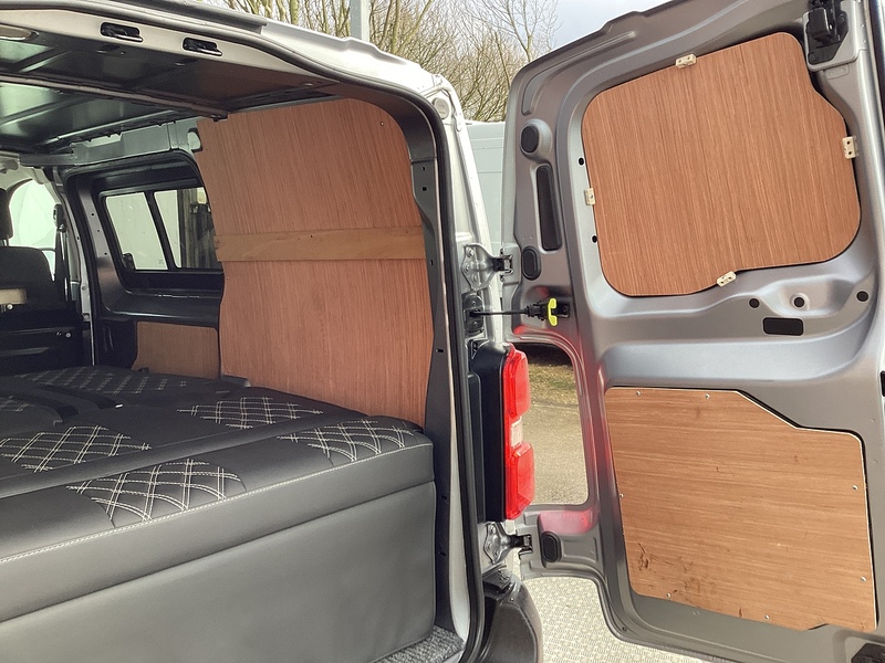 Peugeot BlueHDi 1000 Professional MWB Prem+ EU6  AC *NO VAT* ROCK N ROLL BED