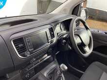 Peugeot Expert BlueHDi 1000 Professional MWB Prem+ EU6  AC *NO VAT* ROCK N ROLL BED 