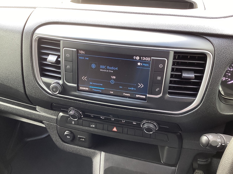 Peugeot BlueHDi 1000 Professional MWB Prem+ EU6  AC *NO VAT* ROCK N ROLL BED