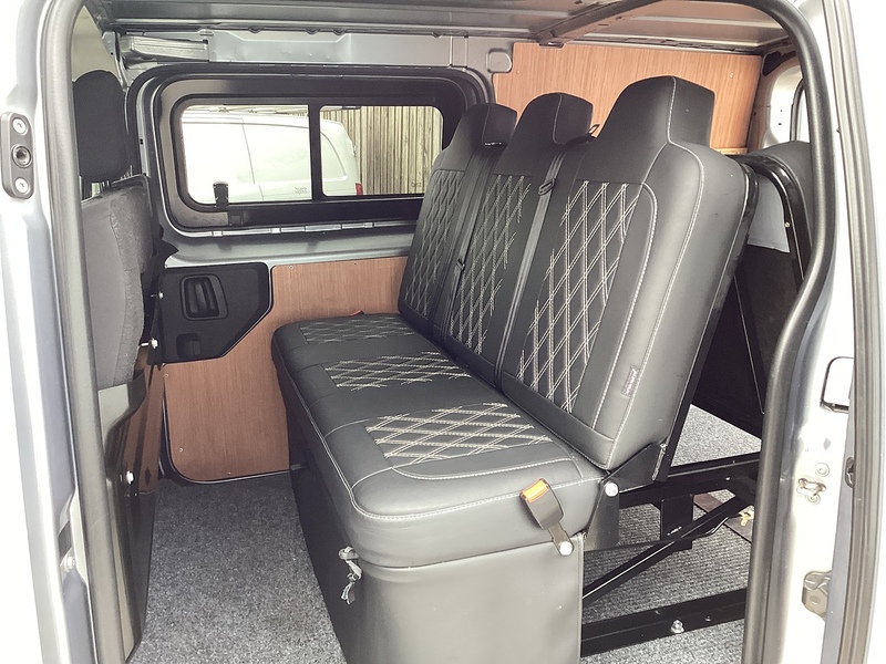 Peugeot BlueHDi 1000 Professional MWB Prem+ EU6  AC *NO VAT* ROCK N ROLL BED