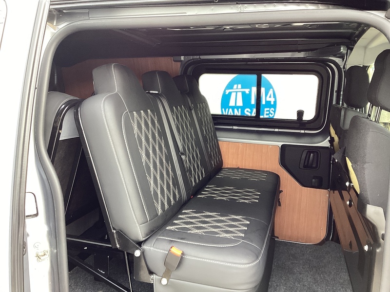 Peugeot BlueHDi 1000 Professional MWB Prem+ EU6  AC *NO VAT* ROCK N ROLL BED