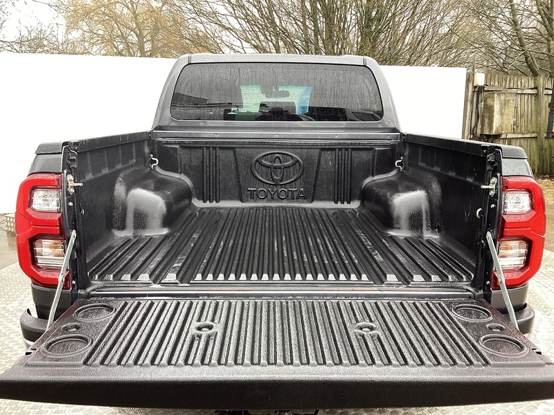 Toyota D-4D Invincible 4X4 A/C Euro 6