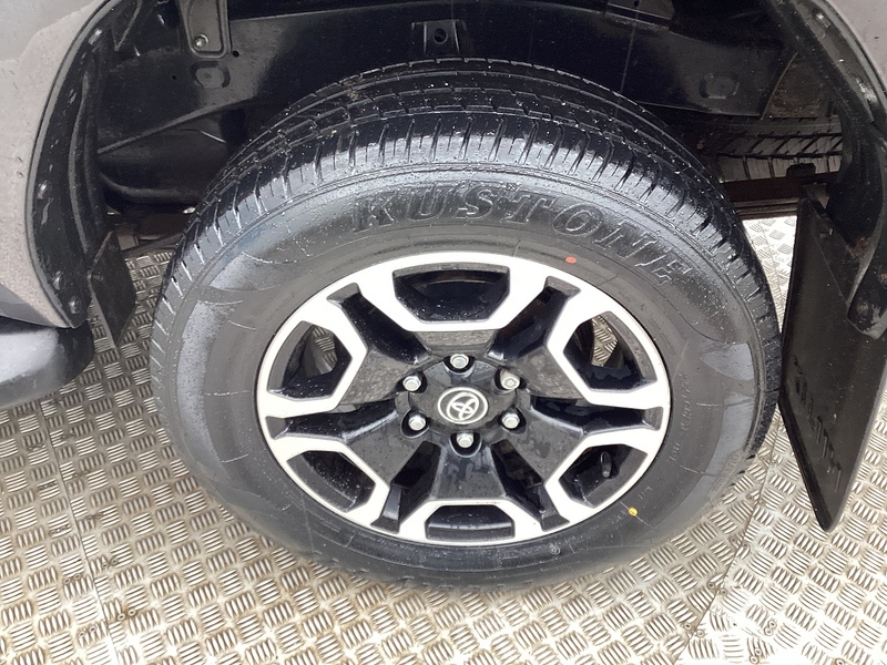 Toyota D-4D Invincible 4X4 A/C Euro 6