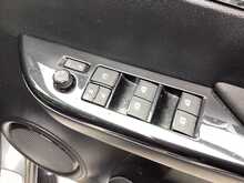 Toyota Hilux D-4D Invincible 4X4 A/C Euro 6 