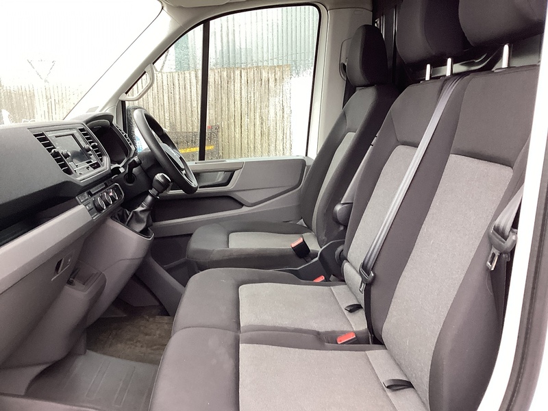 Volkswagen TDI CR35 Trendline LWB H/R A/C Euro 6 