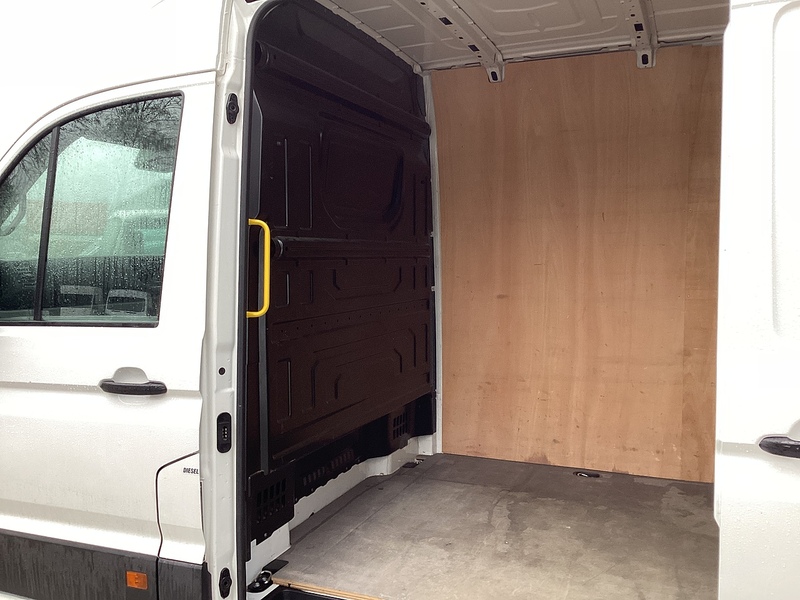 Volkswagen TDI CR35 Trendline LWB H/R A/C Euro 6 