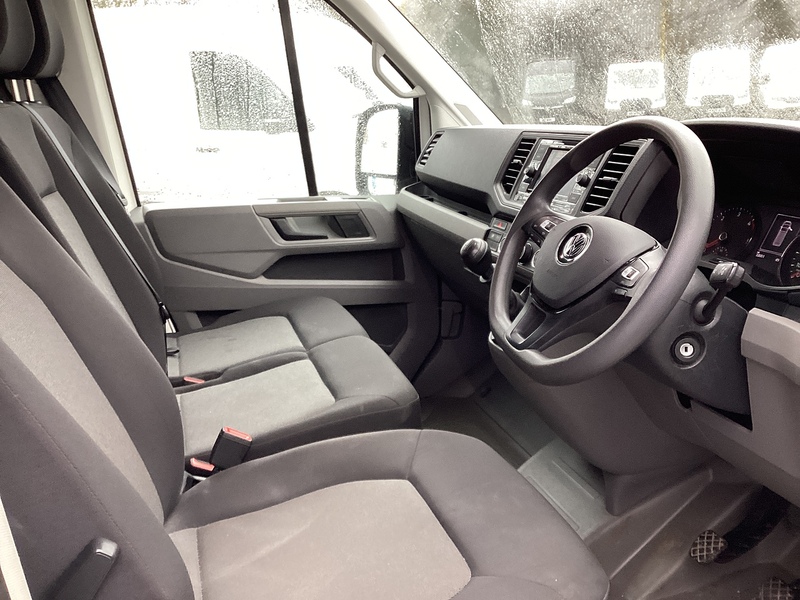 Volkswagen TDI CR35 Trendline LWB H/R A/C Euro 6 