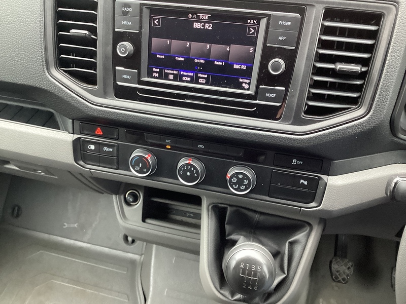 Volkswagen TDI CR35 Trendline LWB H/R A/C Euro 6 