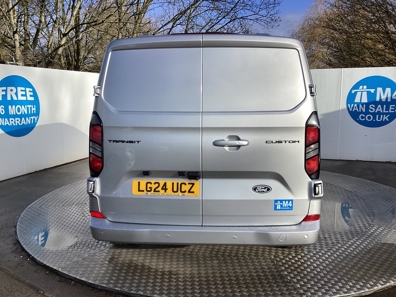 Ford 300 EcoBlue Limited LWB L/R  A/C Euro 6