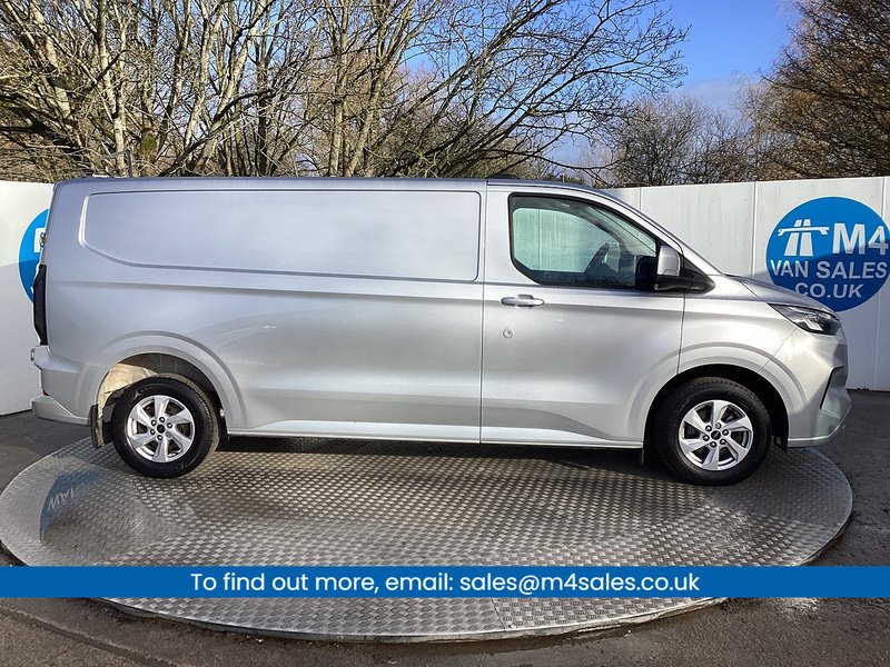 Ford 300 EcoBlue Limited LWB L/R  A/C Euro 6