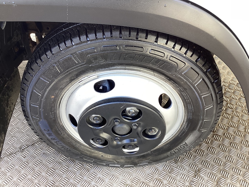 Isuzu D N35 125T Tipper Euro 6 L=10FT 4