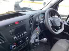 Iveco Daily D HPI 14V 35S 3450 Dropside Taillift A/C Euro 6 L=14ft 3" 