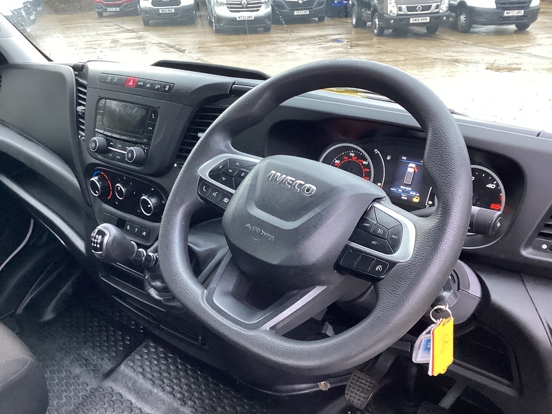 Iveco D HPI 14V 35S 3450 Dropside Taillift A/C Euro 6 L=14ft 3