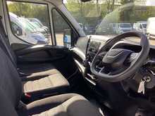 Iveco Daily D HPI 14V 35S 3450 Dropside Taillift A/C Euro 6 L=14ft 3" 