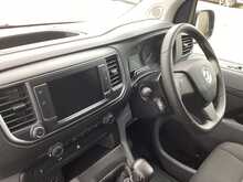 Vauxhall Vivaro Turbo D 2700 Sportive SWB L/R A/C Euro 6 