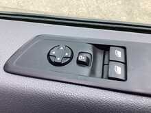 Vauxhall Vivaro Turbo D 2700 Sportive SWB L/R A/C Euro 6 