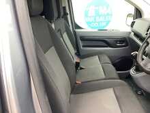 Vauxhall Vivaro Turbo D 2700 Sportive SWB L/R A/C Euro 6 