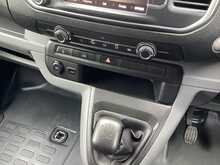 Vauxhall Vivaro Turbo D 2700 Sportive SWB L/R A/C Euro 6 