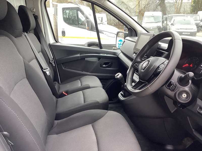 Renault dCi Blue LL30 Advance LWB L/R Trendline A/C Euro 6