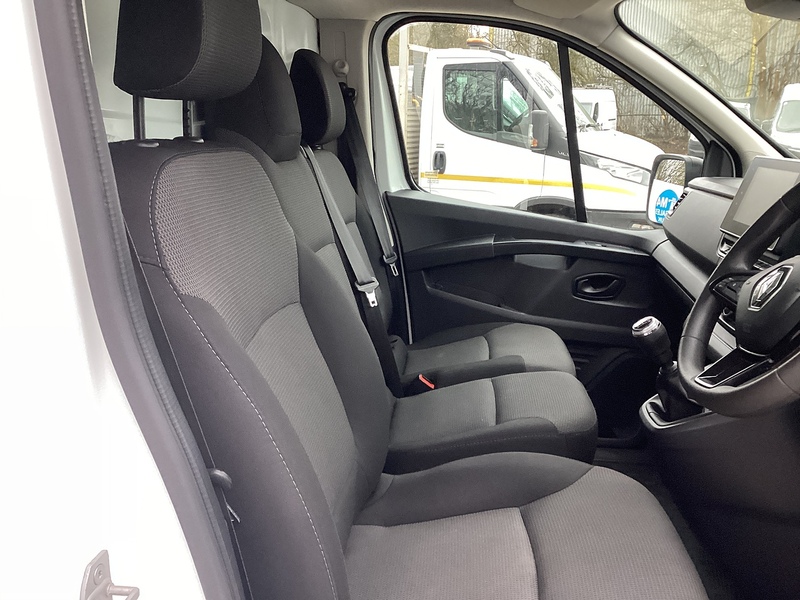 Renault dCi Blue LL30 Advance LWB L/R Trendline A/C Euro 6