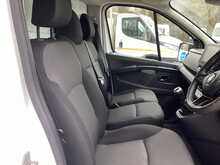 Renault Trafic dCi Blue LL30 Advance LWB L/R Trendline A/C Euro 6 