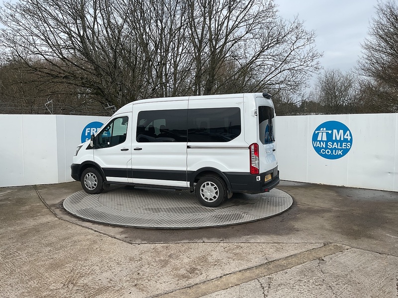 Ford 350 EcoBlue Trend 12 Seater