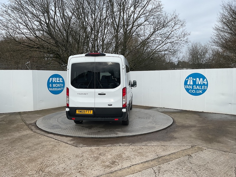 Ford 350 EcoBlue Trend 12 Seater