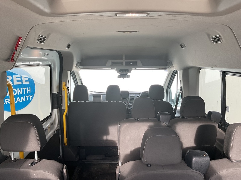 Ford 350 EcoBlue Trend 12 Seater