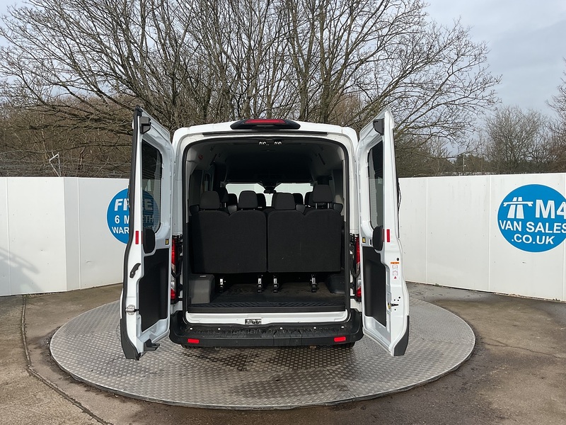 Ford 350 EcoBlue Trend 12 Seater