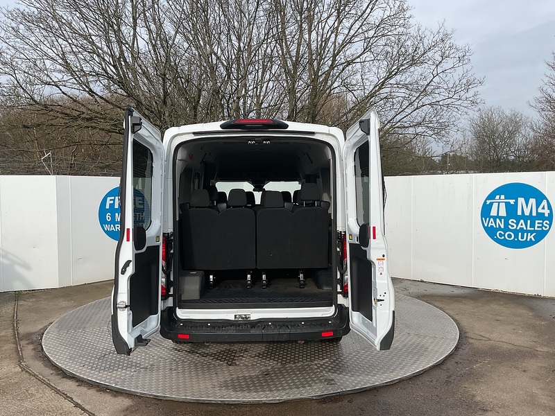 Ford 350 EcoBlue Trend 12 Seater