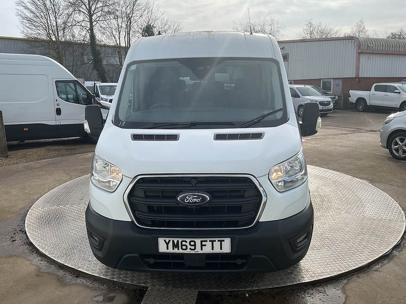 Ford 350 EcoBlue Trend 12 Seater