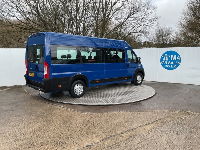 Peugeot BlueHDi 440 17 Seater Lite Euro 6