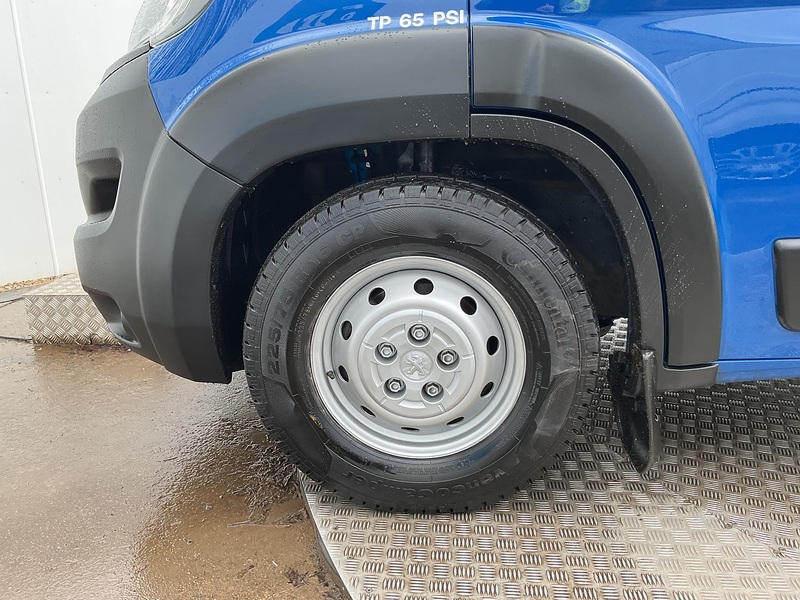 Peugeot BlueHDi 440 17 Seater Lite Euro 6