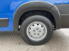 Peugeot Boxer BlueHDi 440 17 Seater Lite Euro 6 