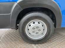 Peugeot Boxer BlueHDi 440 17 Seater Lite Euro 6 