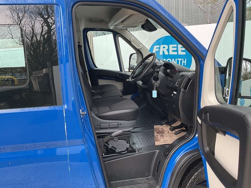 Peugeot BlueHDi 440 17 Seater Lite Euro 6