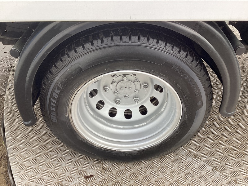 Ford 350 EcoBlue Leader LWB Luton Tail Lift Euro 6 L=13ft 4