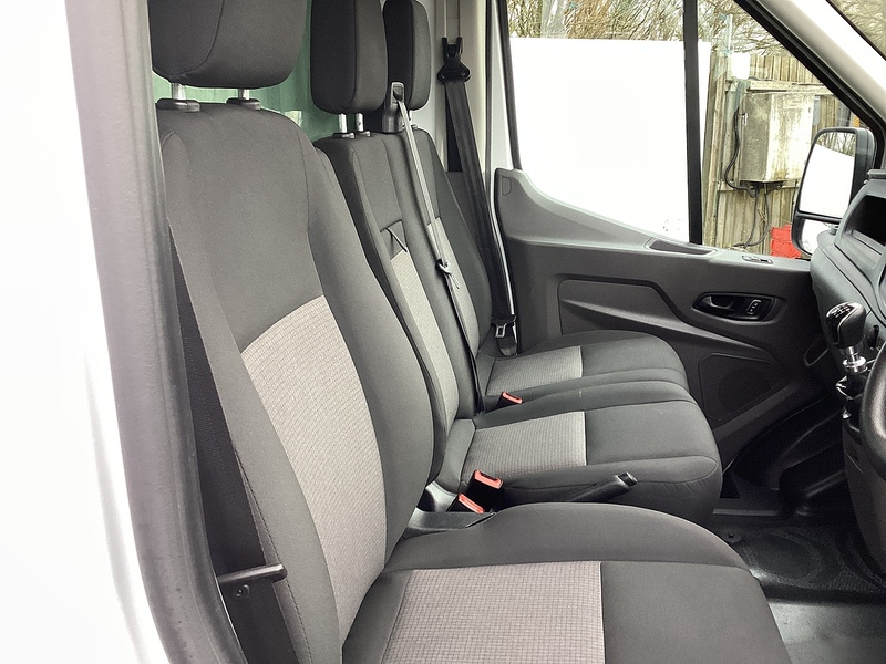 Ford 350 EcoBlue Leader LWB Luton Tail Lift Euro 6 L=13ft 4