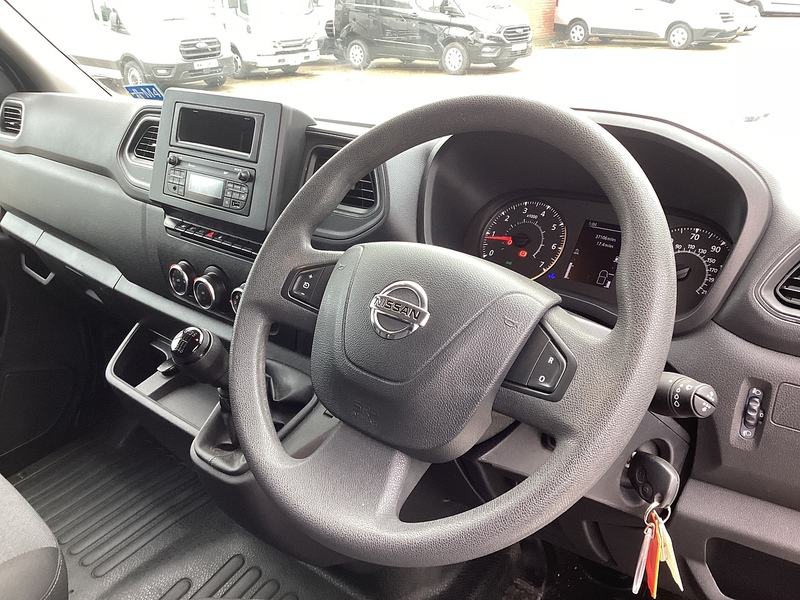 Nissan dCi 35 Tekna Tipper A/C Euro 6 L=10ft 6