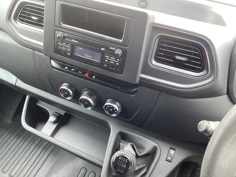 Nissan dCi 35 Tekna Tipper A/C Euro 6 L=10ft 6