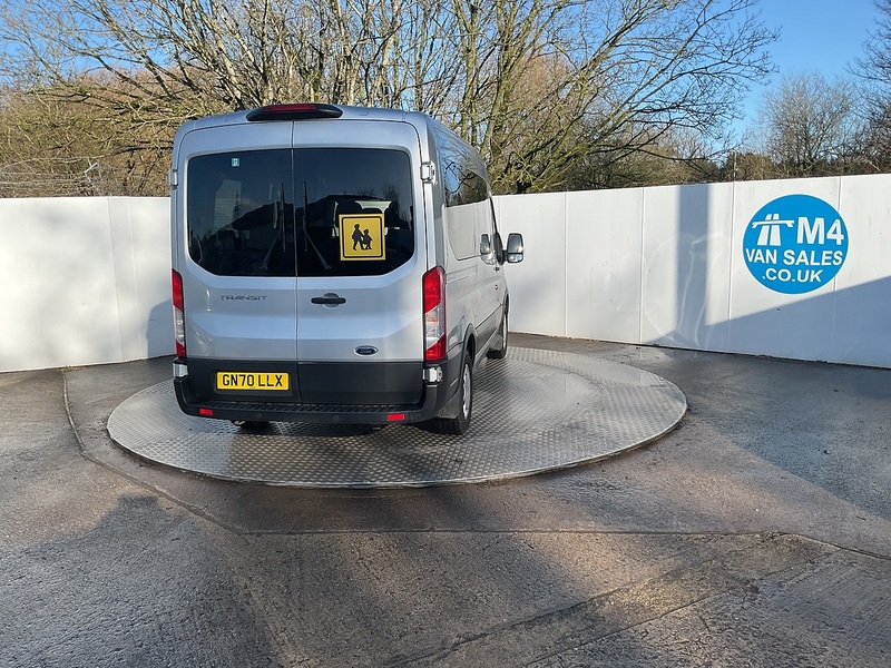 Ford 350 EcoBlue Trend 11 Seater