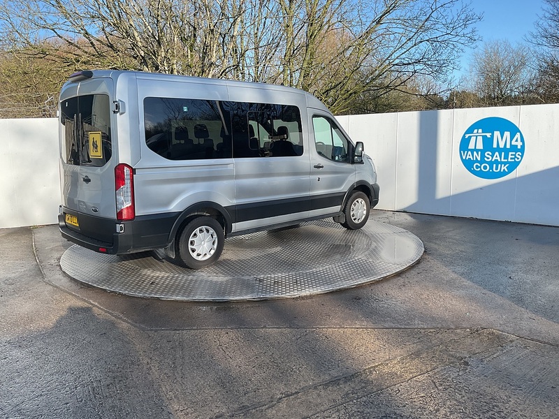 Ford 350 EcoBlue Trend 11 Seater