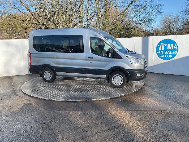 Ford 350 EcoBlue Trend 11 Seater