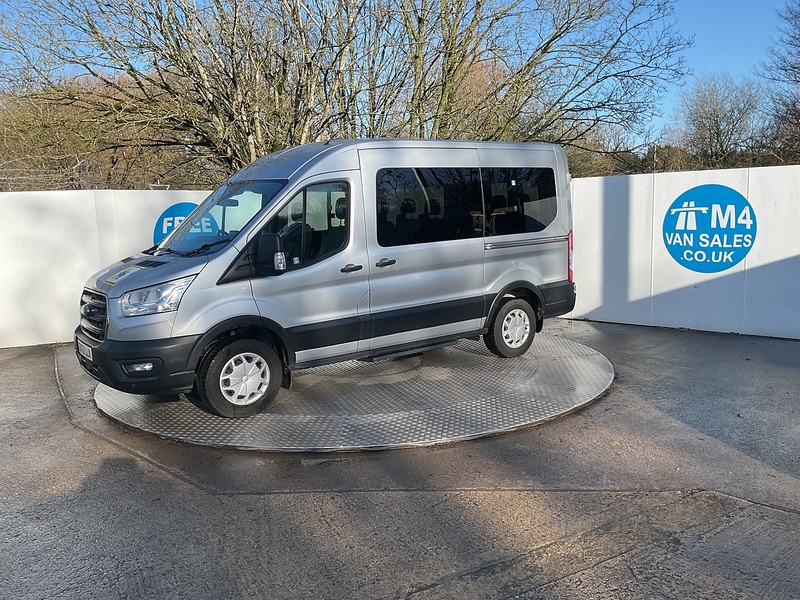 Ford 350 EcoBlue Trend 11 Seater