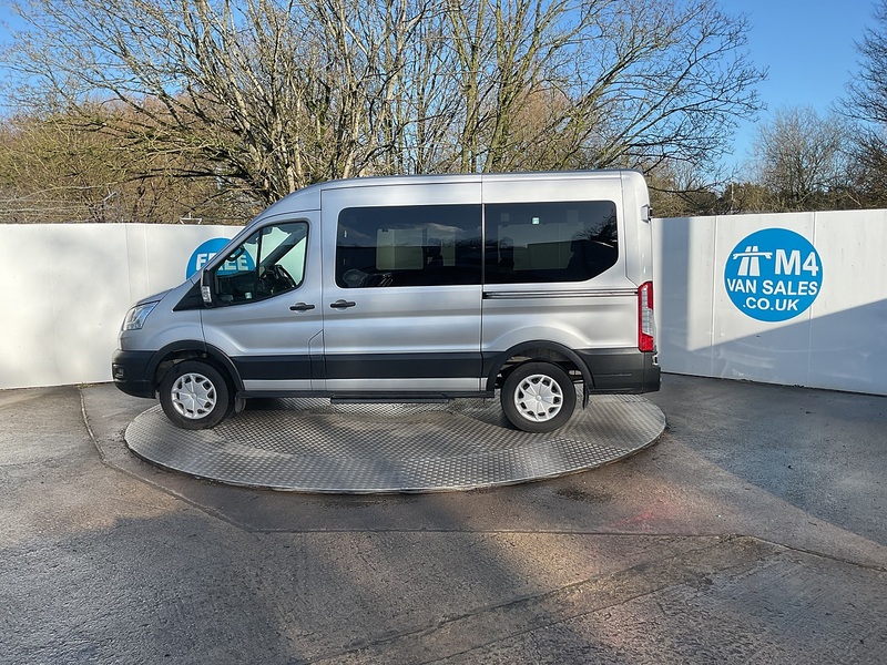 Ford 350 EcoBlue Trend 11 Seater